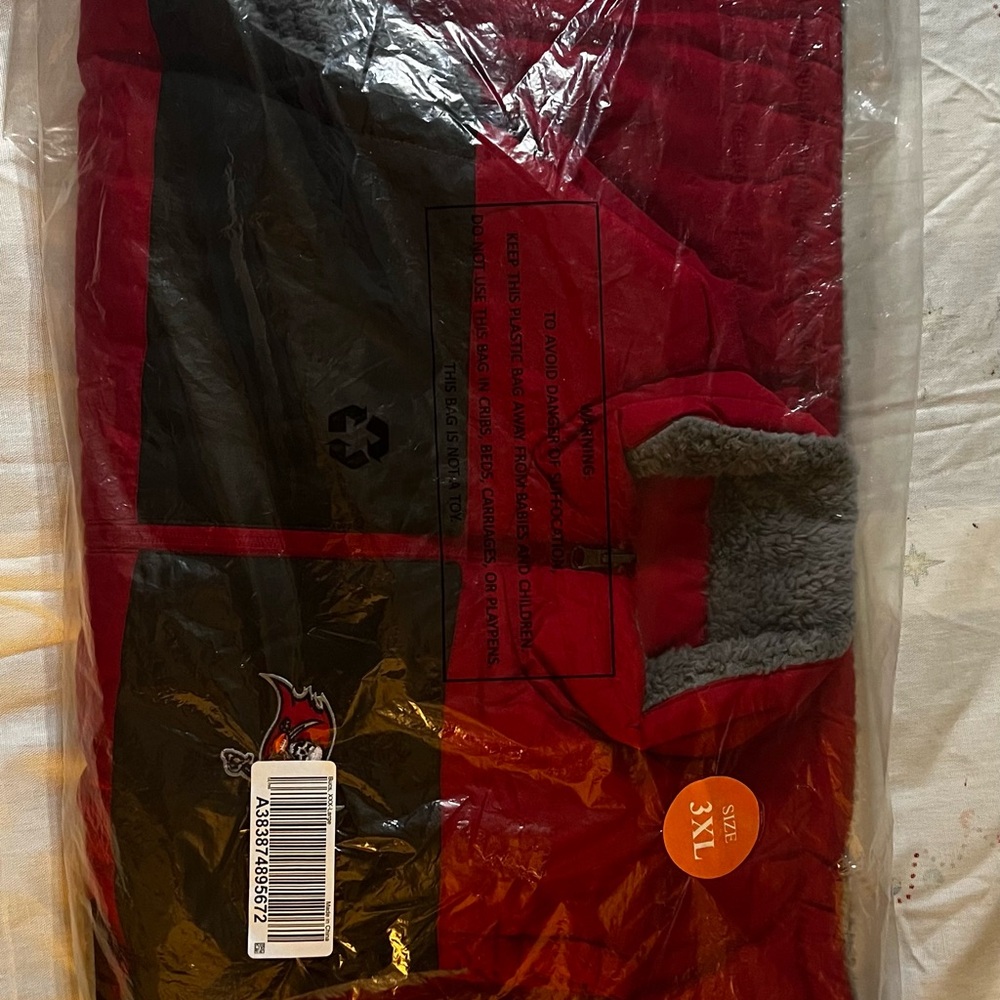 NFL Team Apparel Womens Tampa Bay Buccaneers Reversible Vest Jacket Size 3XL NWT - Picture 8 of 13